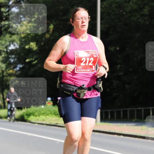 13.09.2026 - 21. swb-Marathon Bremen TobiasT http://msf.ph/oto/10251531 13.09.2026 12:44:12 Laufen 212, 21, 2026 meine-sportfotos.de