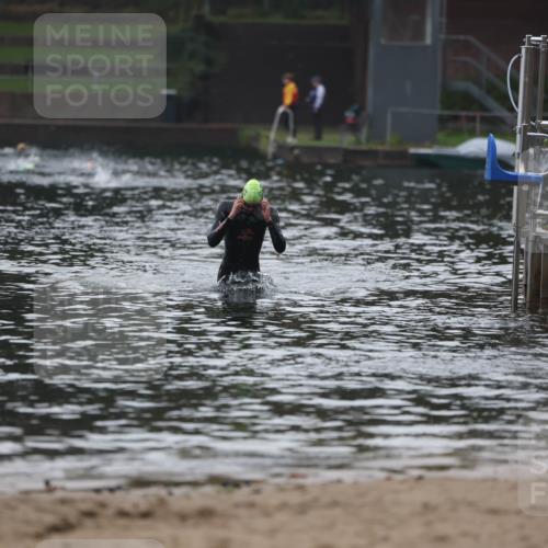 13.09.2026 - Stadtparktriathlon Mo-Foto http://msf.ph/oto/10251577 13.09.2026 08:51:26 Schwimmen 93 meine-sportfotos.de