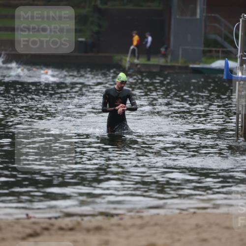 13.09.2026 - Stadtparktriathlon Mo-Foto http://msf.ph/oto/10251578 13.09.2026 08:51:27 Schwimmen 93 meine-sportfotos.de
