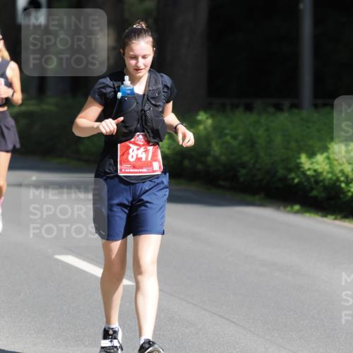 13.09.2026 - 21. swb-Marathon Bremen TobiasT http://msf.ph/oto/10251692 13.09.2026 12:47:52 Laufen 841, 21, 026 meine-sportfotos.de