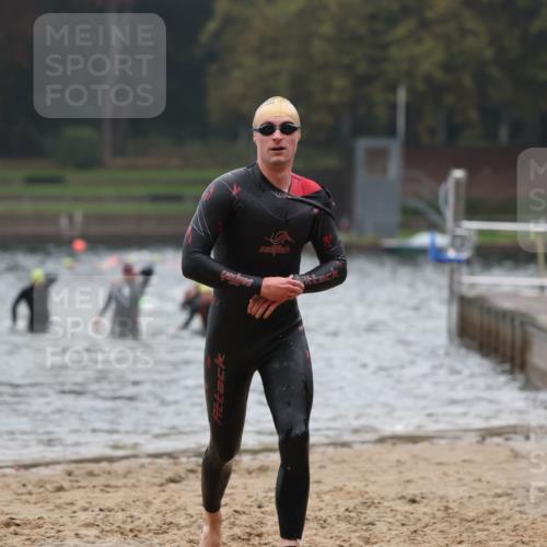13.09.2026 - Stadtparktriathlon Mo-Foto http://msf.ph/oto/10251719 13.09.2026 08:53:37 Schwimmen 96, 114, 131 meine-sportfotos.de
