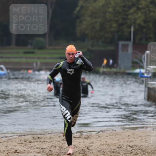 13.09.2026 - Stadtparktriathlon Mo-Foto http://msf.ph/oto/10251862 13.09.2026 08:55:32 Schwimmen 143 meine-sportfotos.de