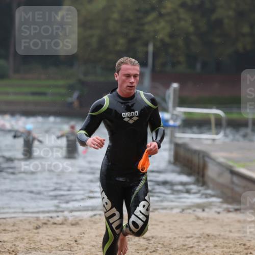 13.09.2026 - Stadtparktriathlon Mo-Foto http://msf.ph/oto/10251864 13.09.2026 08:55:33 Schwimmen 143 meine-sportfotos.de