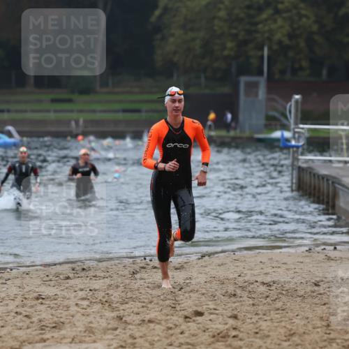 13.09.2026 - Stadtparktriathlon Mo-Foto http://msf.ph/oto/10251954 13.09.2026 09:02:01 Schwimmen 153, 158, 201 meine-sportfotos.de