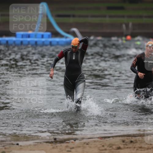 13.09.2026 - Stadtparktriathlon Mo-Foto http://msf.ph/oto/10251958 13.09.2026 09:02:06 Schwimmen 153, 158, 201 meine-sportfotos.de