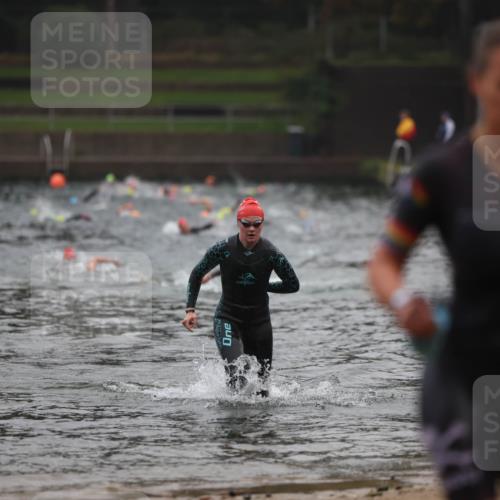 13.09.2026 - Stadtparktriathlon Mo-Foto http://msf.ph/oto/10251983 13.09.2026 09:02:24 Schwimmen 154, 163 meine-sportfotos.de