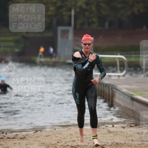 13.09.2026 - Stadtparktriathlon Mo-Foto http://msf.ph/oto/10251992 13.09.2026 09:02:29 Schwimmen 154, 163 meine-sportfotos.de