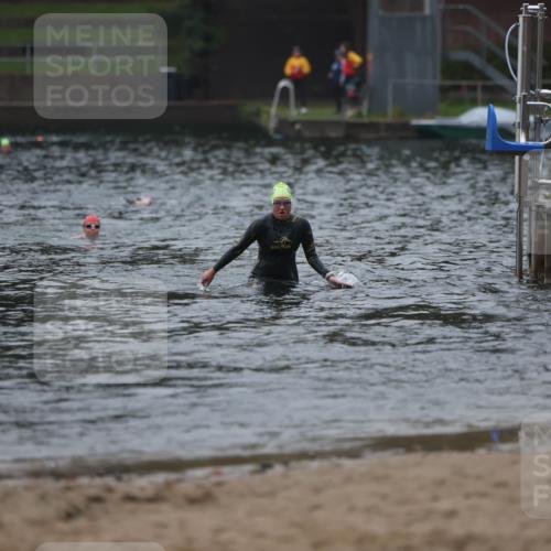 13.09.2026 - Stadtparktriathlon Mo-Foto http://msf.ph/oto/10252122 13.09.2026 09:04:16 Schwimmen 162, 204 meine-sportfotos.de