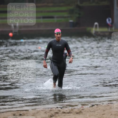 13.09.2026 - Stadtparktriathlon Mo-Foto http://msf.ph/oto/10252154 13.09.2026 09:04:49 Schwimmen 155 meine-sportfotos.de