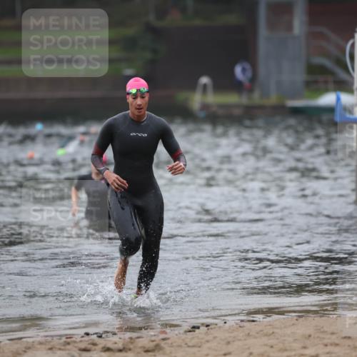 13.09.2026 - Stadtparktriathlon Mo-Foto http://msf.ph/oto/10252157 13.09.2026 09:04:50 Schwimmen 155, 159 meine-sportfotos.de