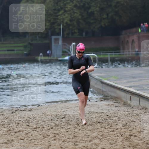 13.09.2026 - Stadtparktriathlon Mo-Foto http://msf.ph/oto/10252172 13.09.2026 09:05:02 Schwimmen 159 meine-sportfotos.de