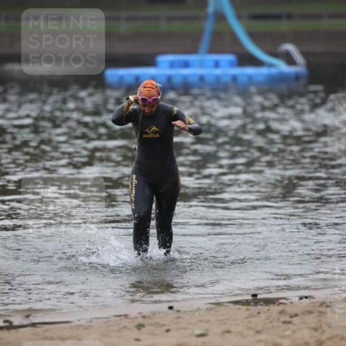 13.09.2026 - Stadtparktriathlon Mo-Foto http://msf.ph/oto/10252201 13.09.2026 09:05:39 Schwimmen 151, 170, 187 meine-sportfotos.de