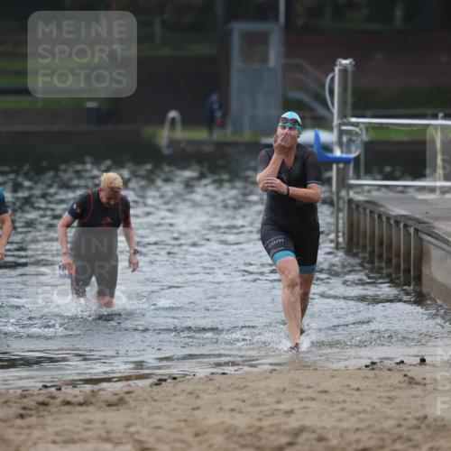 13.09.2026 - Stadtparktriathlon Mo-Foto http://msf.ph/oto/10252228 13.09.2026 09:06:04 Schwimmen 150, 185, 186 meine-sportfotos.de
