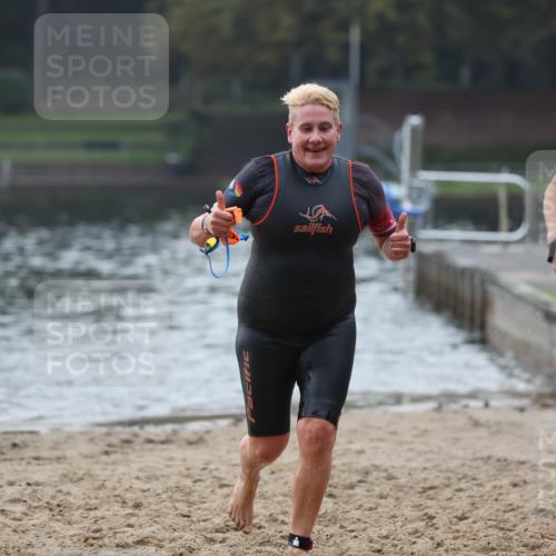 13.09.2026 - Stadtparktriathlon Mo-Foto http://msf.ph/oto/10252239 13.09.2026 09:06:11 Schwimmen 150, 185, 186 meine-sportfotos.de