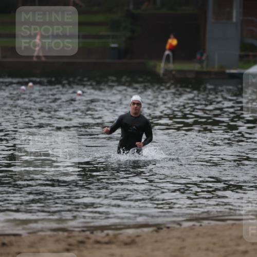 13.09.2026 - Stadtparktriathlon Mo-Foto http://msf.ph/oto/10252258 13.09.2026 09:42:57 Schwimmen 226 meine-sportfotos.de