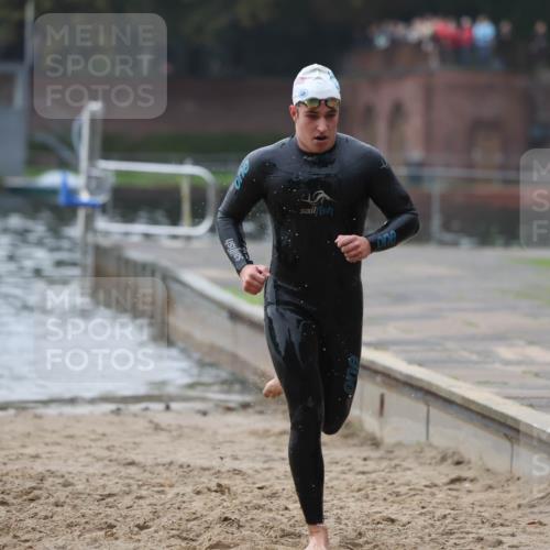 13.09.2026 - Stadtparktriathlon Mo-Foto http://msf.ph/oto/10252267 13.09.2026 09:43:04 Schwimmen 226, 284, 290 meine-sportfotos.de
