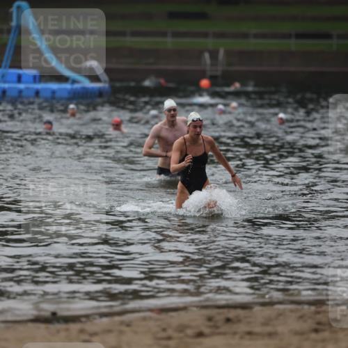 13.09.2026 - Stadtparktriathlon Mo-Foto http://msf.ph/oto/10252268 13.09.2026 09:43:06 Schwimmen 226, 284, 290 meine-sportfotos.de
