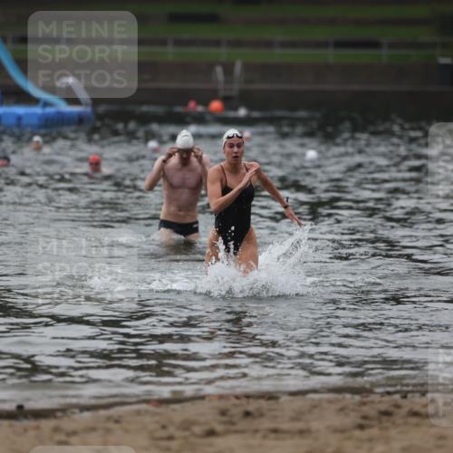 13.09.2026 - Stadtparktriathlon Mo-Foto http://msf.ph/oto/10252270 13.09.2026 09:43:07 Schwimmen 226, 284, 290 meine-sportfotos.de