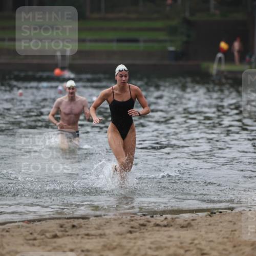 13.09.2026 - Stadtparktriathlon Mo-Foto http://msf.ph/oto/10252273 13.09.2026 09:43:09 Schwimmen 284, 290 meine-sportfotos.de