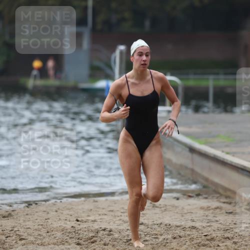 13.09.2026 - Stadtparktriathlon Mo-Foto http://msf.ph/oto/10252278 13.09.2026 09:43:12 Schwimmen 284, 290 meine-sportfotos.de
