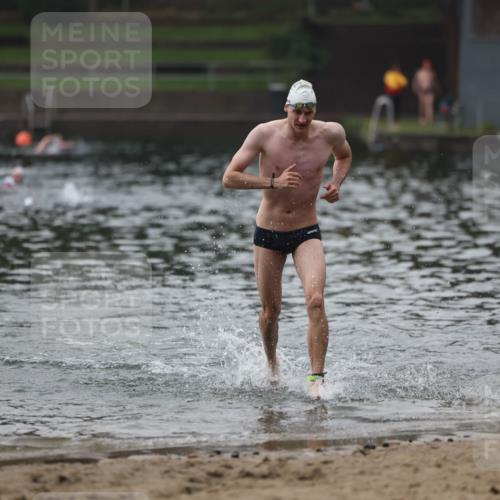 13.09.2026 - Stadtparktriathlon Mo-Foto http://msf.ph/oto/10252280 13.09.2026 09:43:13 Schwimmen 284, 290 meine-sportfotos.de