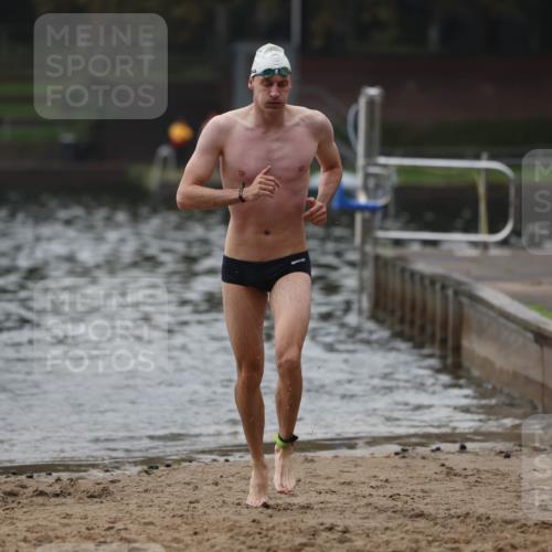 13.09.2026 - Stadtparktriathlon Mo-Foto http://msf.ph/oto/10252286 13.09.2026 09:43:16 Schwimmen 284, 290 meine-sportfotos.de