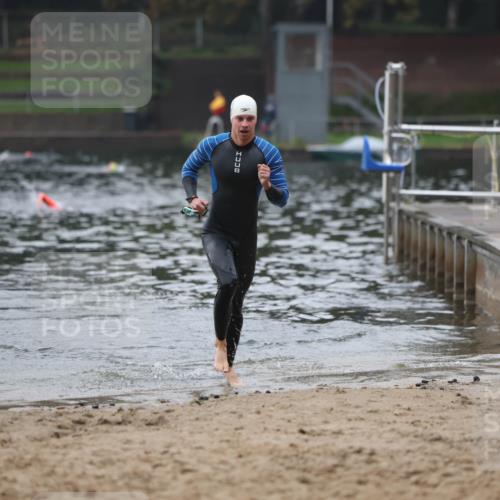 13.09.2026 - Stadtparktriathlon Mo-Foto http://msf.ph/oto/10252294 13.09.2026 09:44:06 Schwimmen 211 meine-sportfotos.de