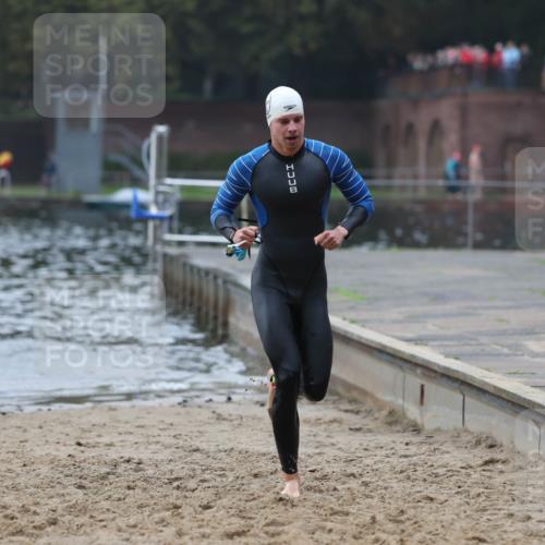 13.09.2026 - Stadtparktriathlon Mo-Foto http://msf.ph/oto/10252299 13.09.2026 09:44:09 Schwimmen 211 meine-sportfotos.de