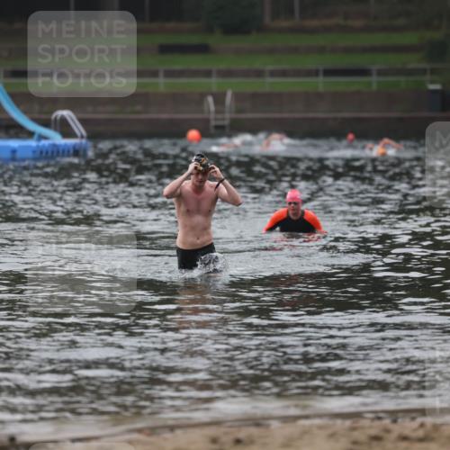 13.09.2026 - Stadtparktriathlon Mo-Foto http://msf.ph/oto/10252300 13.09.2026 09:44:19 Schwimmen 218 meine-sportfotos.de