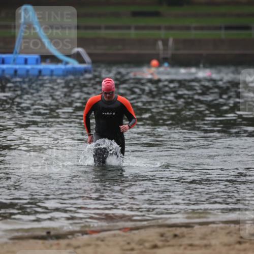 13.09.2026 - Stadtparktriathlon Mo-Foto http://msf.ph/oto/10252309 13.09.2026 09:44:33 Schwimmen 260 meine-sportfotos.de