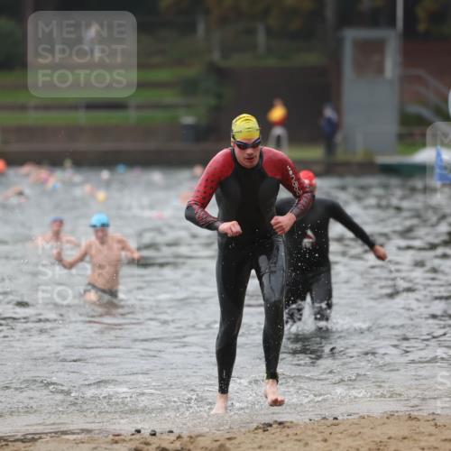 13.09.2026 - Stadtparktriathlon Mo-Foto http://msf.ph/oto/10252374 13.09.2026 09:46:07 Schwimmen 227, 274, 296 meine-sportfotos.de