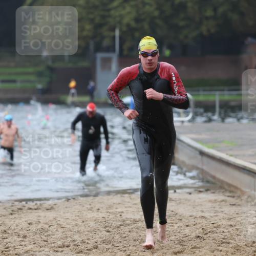 13.09.2026 - Stadtparktriathlon Mo-Foto http://msf.ph/oto/10252379 13.09.2026 09:46:10 Schwimmen 227, 274, 296 meine-sportfotos.de