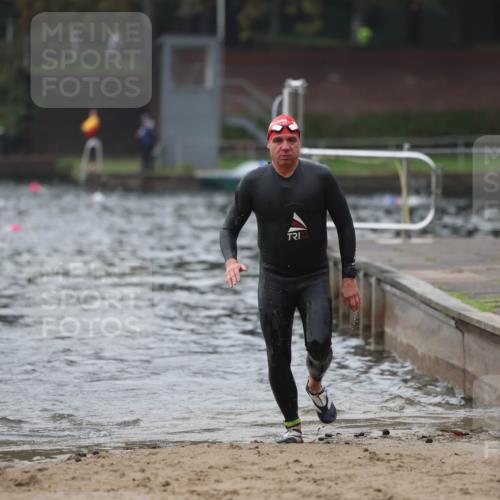 13.09.2026 - Stadtparktriathlon Mo-Foto http://msf.ph/oto/10252382 13.09.2026 09:46:12 Schwimmen 227, 274, 296, 337 meine-sportfotos.de