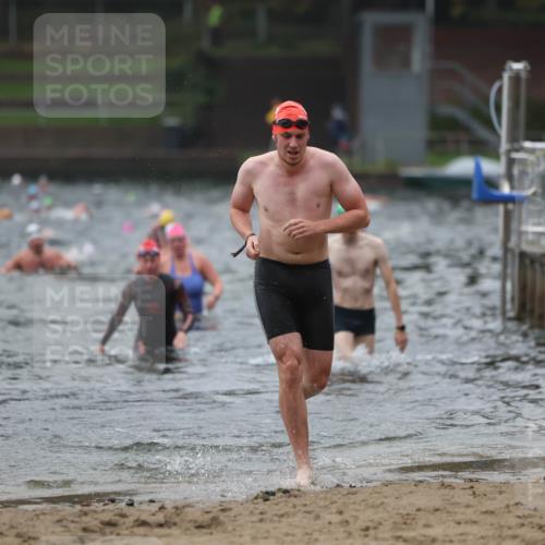 13.09.2026 - Stadtparktriathlon Mo-Foto http://msf.ph/oto/10252415 13.09.2026 09:46:39 Schwimmen 215, 217, 239, 285, 310, 331, 339 meine-sportfotos.de