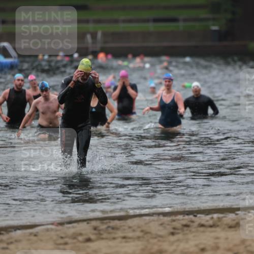 13.09.2026 - Stadtparktriathlon Mo-Foto http://msf.ph/oto/10252461 13.09.2026 09:47:08 Schwimmen 258, 262, 273, 322, 324 meine-sportfotos.de
