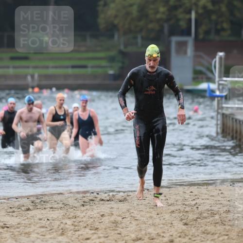 13.09.2026 - Stadtparktriathlon Mo-Foto http://msf.ph/oto/10252465 13.09.2026 09:47:14 Schwimmen 213, 256, 258, 273, 322, 324, 329, 341 meine-sportfotos.de