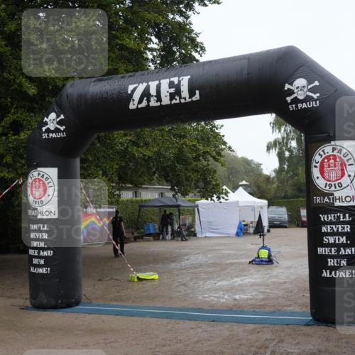13.09.2026 - Stadtparktriathlon Patografie http://msf.ph/oto/10252505 13.09.2026 08:48:56 Ziel  meine-sportfotos.de