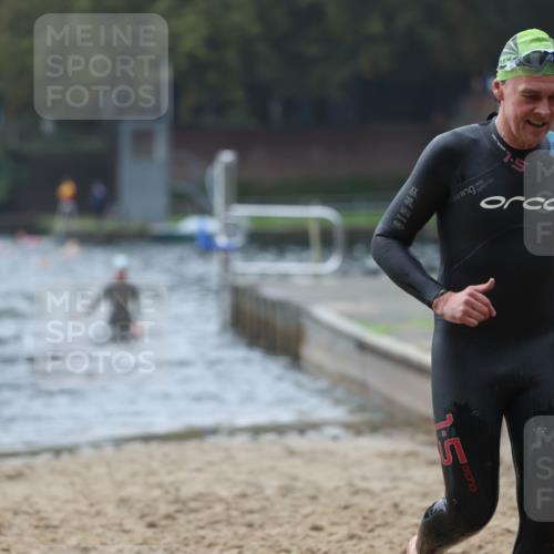 13.09.2026 - Stadtparktriathlon Mo-Foto http://msf.ph/oto/10252611 13.09.2026 09:48:07 Schwimmen 236, 276 meine-sportfotos.de