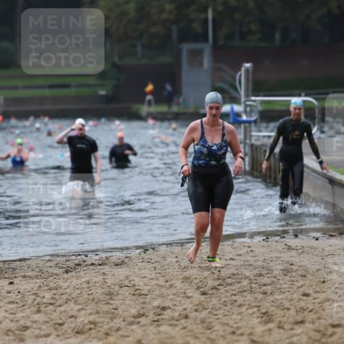 13.09.2026 - Stadtparktriathlon Mo-Foto http://msf.ph/oto/10252629 13.09.2026 09:48:22 Schwimmen 228, 289 meine-sportfotos.de