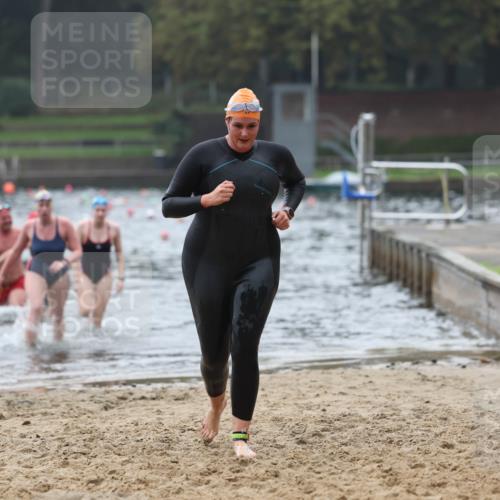 13.09.2026 - Stadtparktriathlon Mo-Foto http://msf.ph/oto/10252681 13.09.2026 09:48:46 Schwimmen 243, 246, 251, 261, 267, 302 meine-sportfotos.de