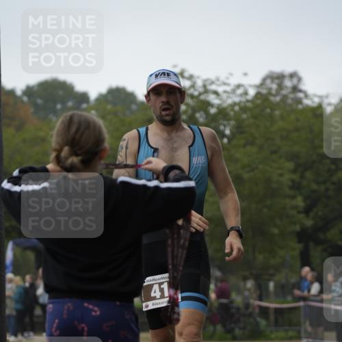 13.09.2026 - Stadtparktriathlon Patografie http://msf.ph/oto/10252700 13.09.2026 09:40:28 Ziel 41 meine-sportfotos.de