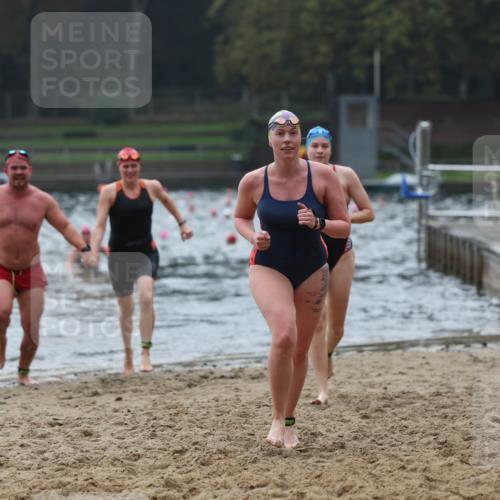 13.09.2026 - Stadtparktriathlon Mo-Foto http://msf.ph/oto/10252703 13.09.2026 09:48:51 Schwimmen 243, 244, 246, 251, 261, 302 meine-sportfotos.de