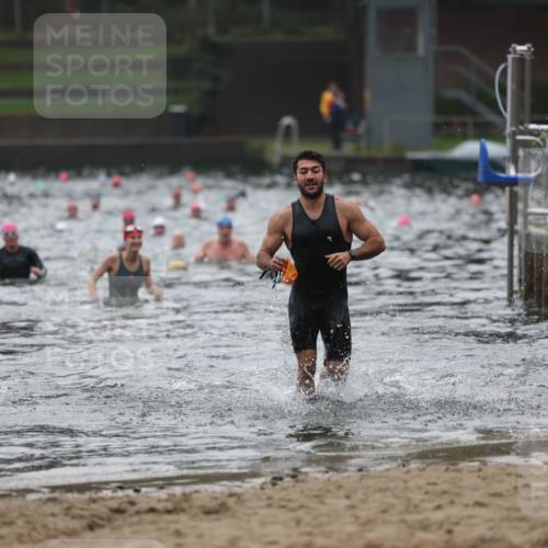 13.09.2026 - Stadtparktriathlon Mo-Foto http://msf.ph/oto/10252732 13.09.2026 09:49:00 Schwimmen 229, 244 meine-sportfotos.de