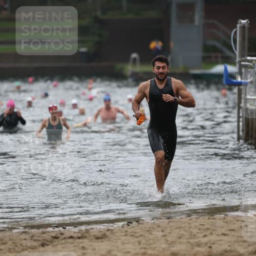 13.09.2026 - Stadtparktriathlon Mo-Foto http://msf.ph/oto/10252734 13.09.2026 09:49:01 Schwimmen 229, 244 meine-sportfotos.de