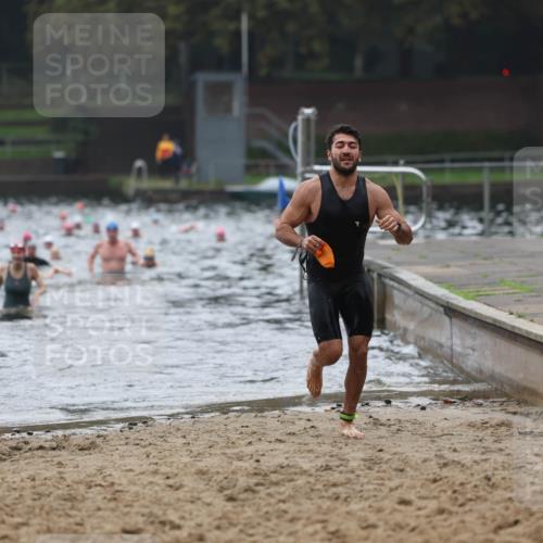 13.09.2026 - Stadtparktriathlon Mo-Foto http://msf.ph/oto/10252740 13.09.2026 09:49:03 Schwimmen 221, 229, 244, 249 meine-sportfotos.de