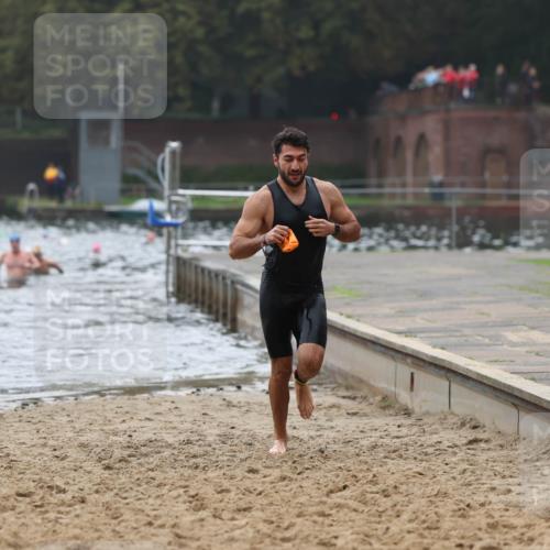 13.09.2026 - Stadtparktriathlon Mo-Foto http://msf.ph/oto/10252747 13.09.2026 09:49:04 Schwimmen 221, 229, 244, 249 meine-sportfotos.de
