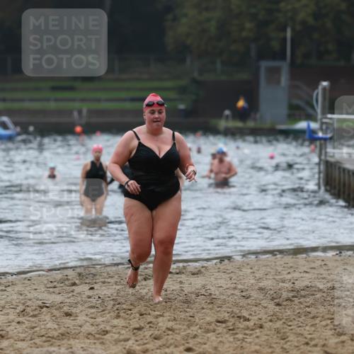 13.09.2026 - Stadtparktriathlon Mo-Foto http://msf.ph/oto/10252761 13.09.2026 09:49:06 Schwimmen 221, 229, 244, 249 meine-sportfotos.de