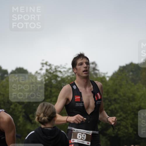 13.09.2026 - Stadtparktriathlon Patografie http://msf.ph/oto/10252764 13.09.2026 09:42:57 Ziel 30, 60, 67, 69 meine-sportfotos.de