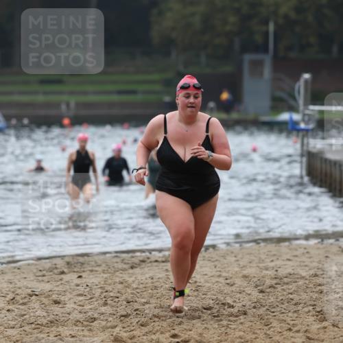 13.09.2026 - Stadtparktriathlon Mo-Foto http://msf.ph/oto/10252765 13.09.2026 09:49:07 Schwimmen 221, 229, 244, 249 meine-sportfotos.de