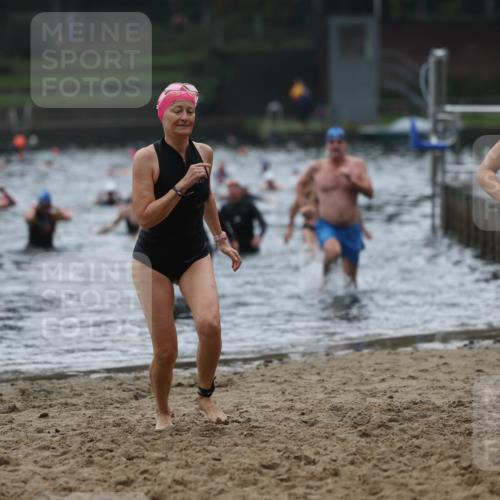 13.09.2026 - Stadtparktriathlon Mo-Foto http://msf.ph/oto/10252783 13.09.2026 09:49:15 Schwimmen 221, 223, 230, 249, 270, 283, 328 meine-sportfotos.de
